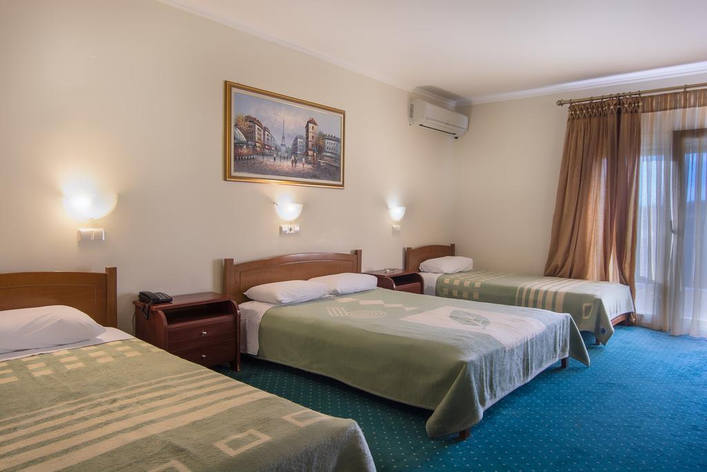 Hotel Alexandros Doxato Buitenkant foto