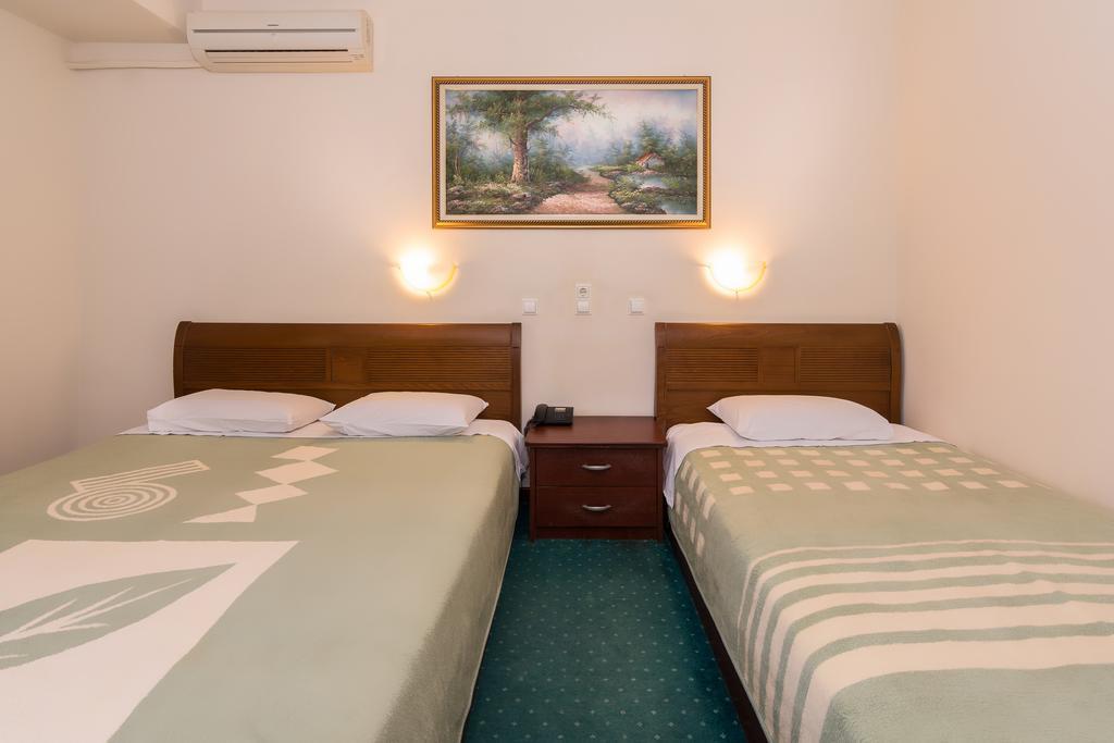 Hotel Alexandros Doxato Buitenkant foto